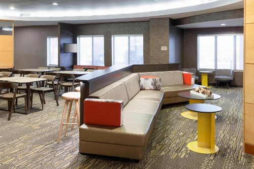 SpringHill Suites Columbus - image 5