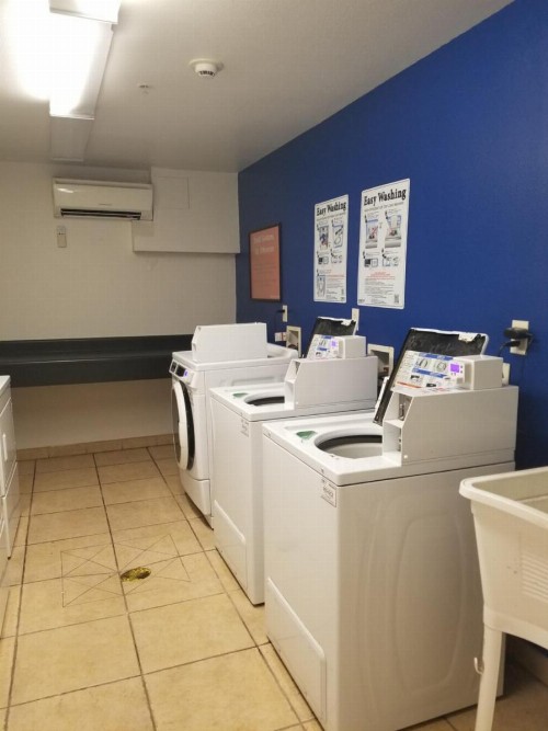 InTown Suites Extended Stay Columbus - image 15