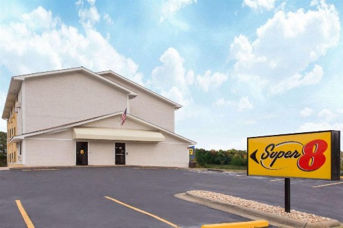 Super 8 by Wyndham Columbus Airport - image 9