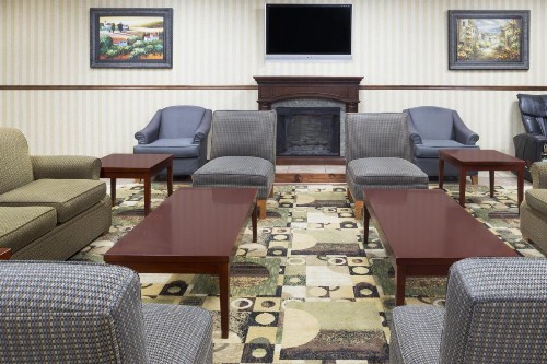 Days Inn by Wyndham Columbus-North Fort Benning - image 32