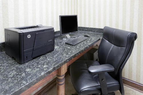 Days Inn by Wyndham Columbus-North Fort Benning - image 7