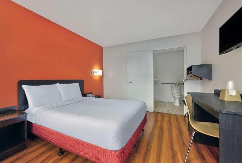 Motel 6-Columbus GA - image 9