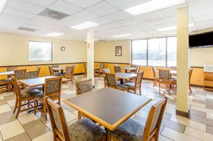 Columbus inn and Suites - image 10