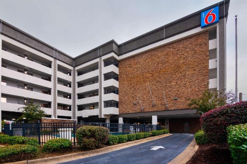 Motel 6-Columbus GA - Downtown - image 3