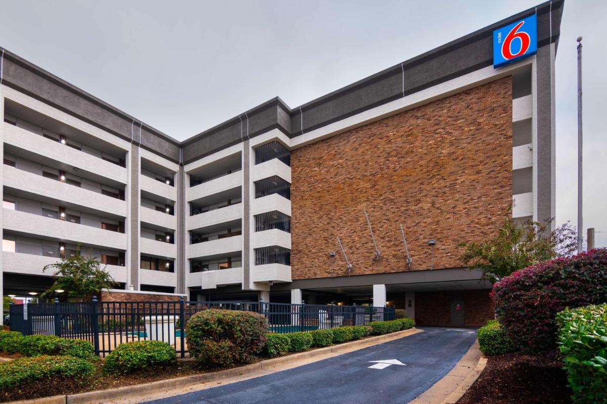 Motel 6-Columbus GA - Downtown - image 3
