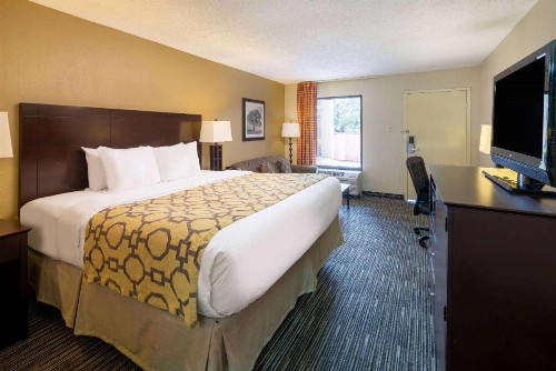 Baymont by Wyndham Columbus GA - image 18