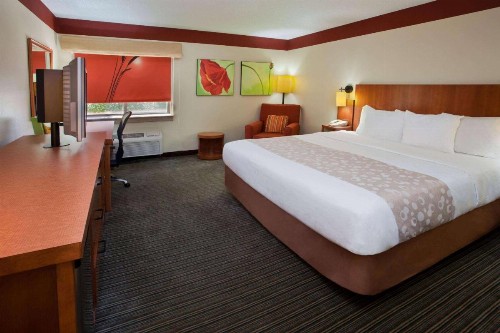 La Quinta by Wyndham Columbus State University - image 3