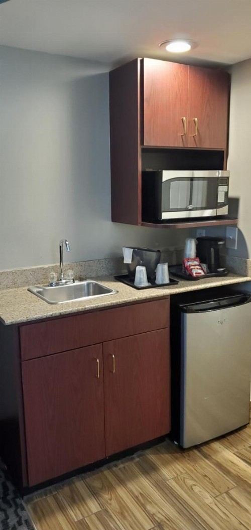 La Quinta by Wyndham Columbus North - image 12