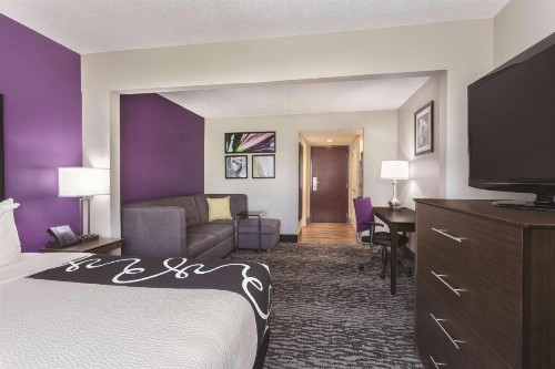 La Quinta by Wyndham Columbus North - image 24