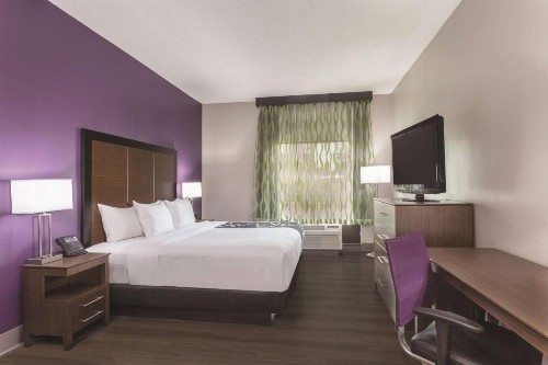 La Quinta by Wyndham Columbus North - image 29