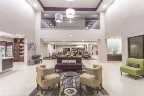 La Quinta by Wyndham Columbus North - image 32