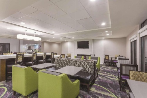 La Quinta by Wyndham Columbus North - image 41