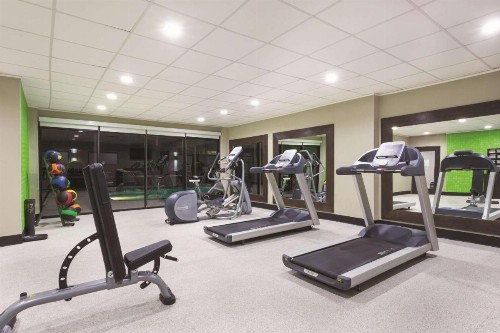 La Quinta by Wyndham Columbus North - image 7
