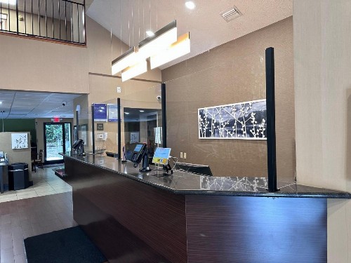Sleep Inn & Suites Columbus State University Area - image 16