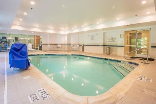 Fairfield Inn & Suites by Marriott Columbus - image 4