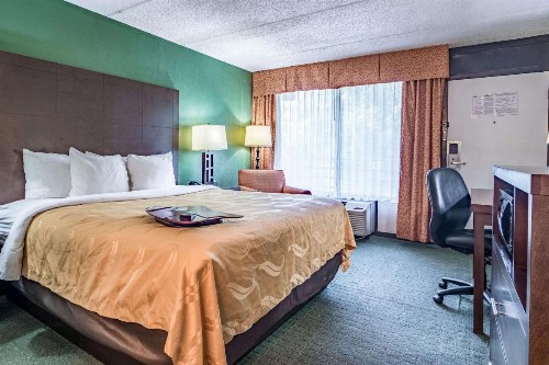 Quality Inn Columbus - image 16