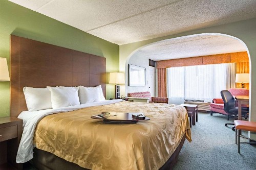 Quality Inn Columbus - image 22