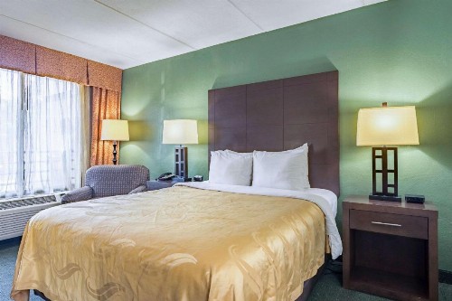 Quality Inn Columbus - image 9
