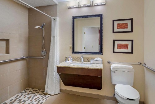 Comfort Inn Columbus - image 24