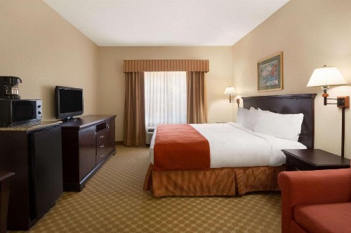 Country Inn & Suites by Radisson Columbus GA - image 46