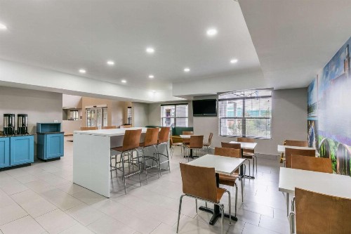 Clarion Pointe Columbus-Bradley Park - image 36