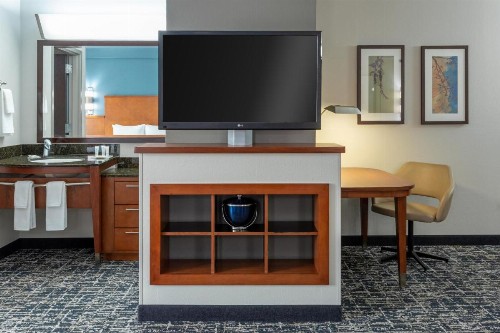 Hyatt Place Columbus-North - image 9