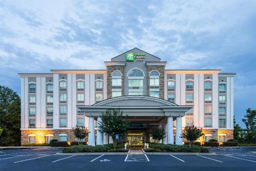 Holiday Inn Express & Suites Columbus at Northlake an IHG Hotel