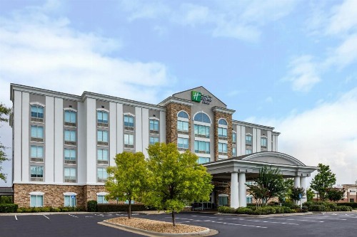 Holiday Inn Express & Suites Columbus at Northlake an IHG Hotel - image 12