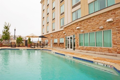 Holiday Inn Express & Suites Columbus at Northlake an IHG Hotel - image 30