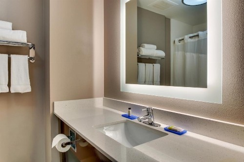 Holiday Inn Express Hotel & Suites Columbus-Fort Benning an IHG Hotel - image 21