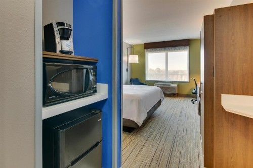 Holiday Inn Express Hotel & Suites Columbus-Fort Benning an IHG Hotel - image 31