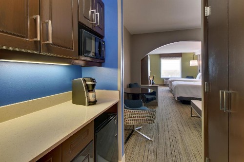 Holiday Inn Express Hotel & Suites Columbus-Fort Benning an IHG Hotel - image 46