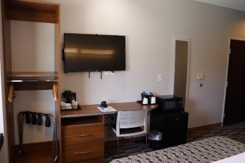 Microtel Inn & Suites by Wyndham Columbus/Near Fort Benning - image 26