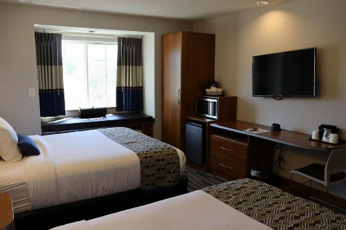 Microtel Inn & Suites by Wyndham Columbus/Near Fort Benning - image 36