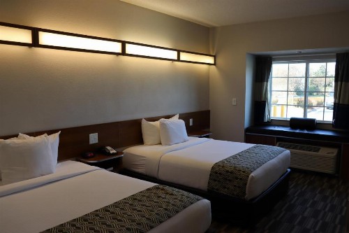 Microtel Inn & Suites by Wyndham Columbus/Near Fort Benning - image 38