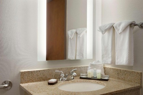 Embassy Suites Columbus - image 23