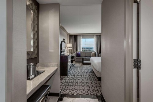 Hilton Columbus at Easton - image 30