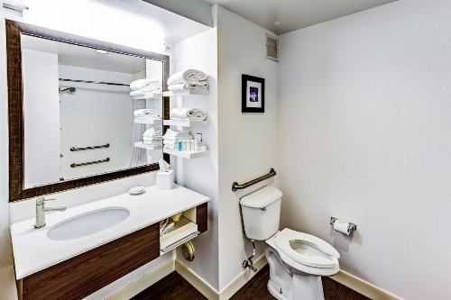 Hampton Inn Columbus I-70E/Hamilton Road - image 35