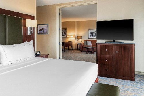 DoubleTree Suites by Hilton Columbus - image 34