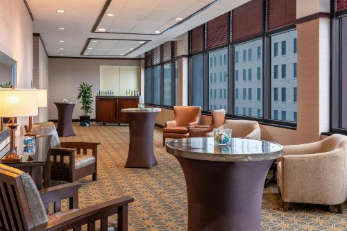 DoubleTree Suites by Hilton Columbus - image 36