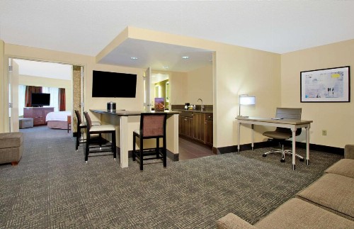 Hampton Inn & Suites Columbus-Downtown Ohio - image 21