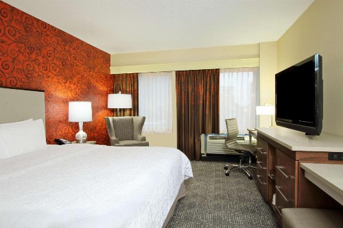 Hampton Inn & Suites Columbus-Downtown Ohio - image 27