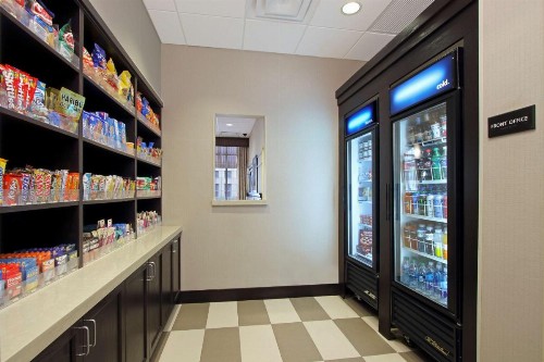 Hampton Inn & Suites Columbus-Downtown Ohio - image 50