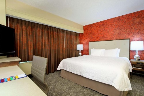 Hampton Inn & Suites Columbus-Downtown Ohio - image 6