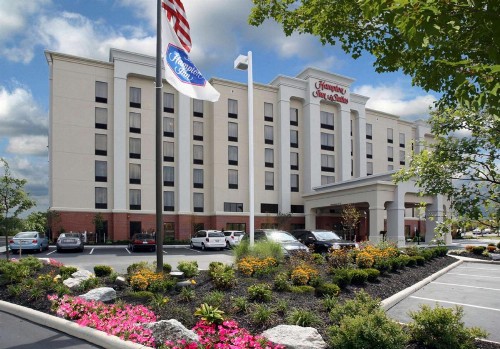 Hampton Inn & Suites Columbus Polaris - image 1