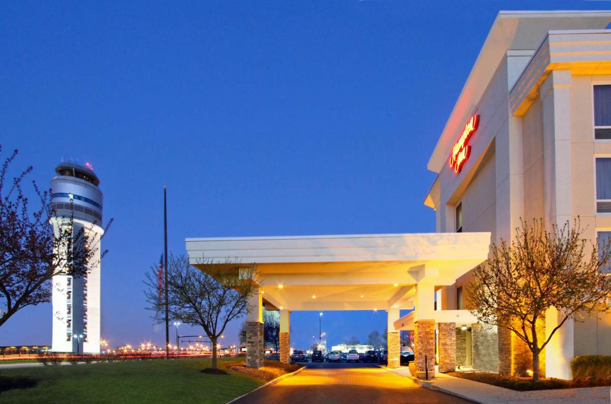 Hampton Inn Columbus-International Airport - image 6