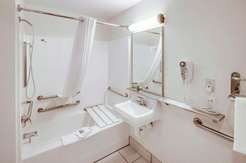 Best Western Port Columbus - image 17