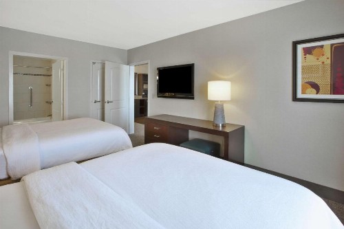 Embassy Suites Columbus - Airport - image 10