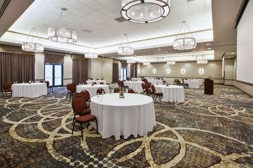 Embassy Suites Columbus - Airport - image 17