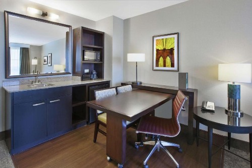 Embassy Suites Columbus - Airport - image 3